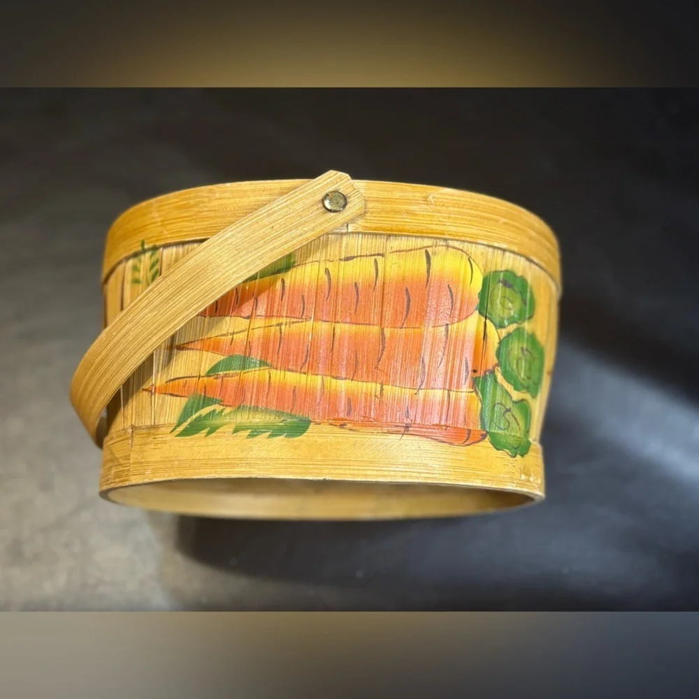 Bunny, carrot bundle in a Carrot Basket - NWOT